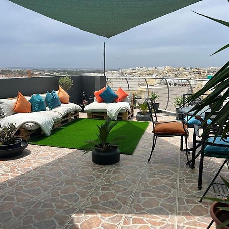 Trendy Seaside Escape 2 Bedroom Penthouse Marsaskala Eksteriør billede